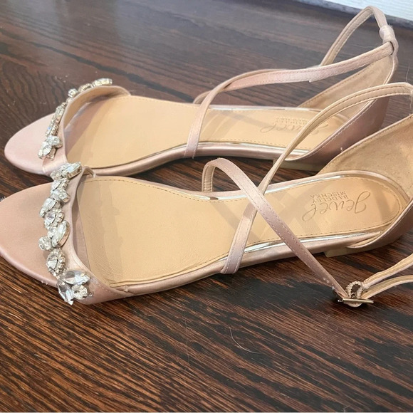Badgley Mischka Jewled Sandals Size 8 Rose/Cream - Picture 3 of 7